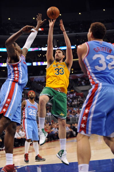 场均出场时 场均出场时