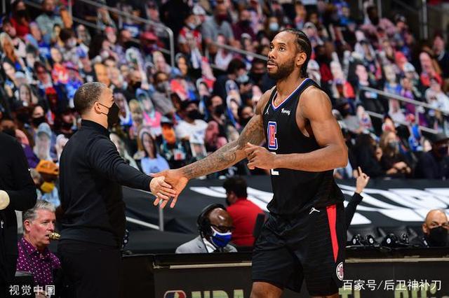 多次发生的 多次发生的